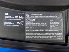 Volkswagen Golf R32 cu 156 de kilometri la bord
