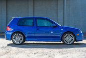 Volkswagen Golf R32 cu 156 de kilometri la bord