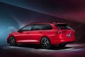 Volkswagen Golf Variant si Golf Alltrack