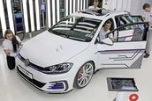 Volkswagen GTI First Decade Concept si GTE Estate impulsE