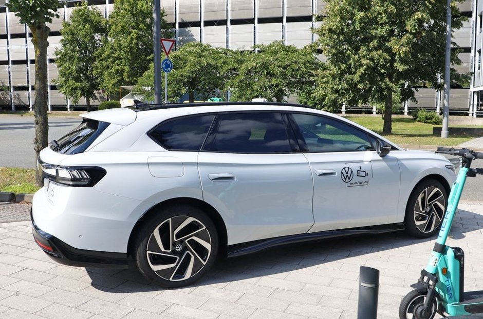 Volkswagen ID.7 Variant - Poze spion