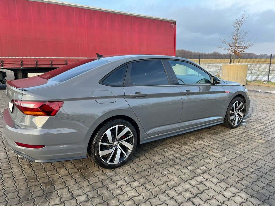 Volkswagen Jetta GLI de vanzare