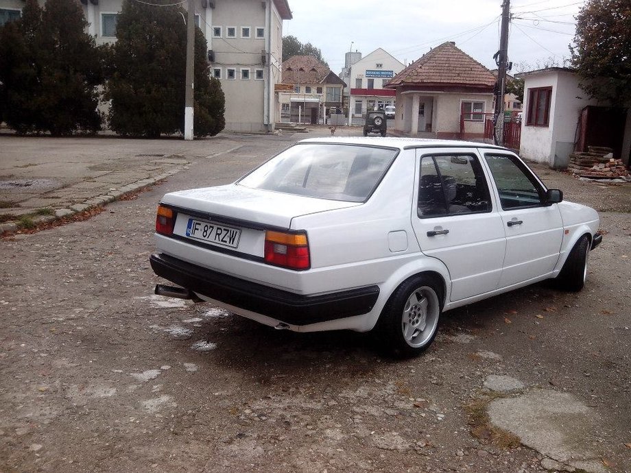 Volkswagen Jetta mk2