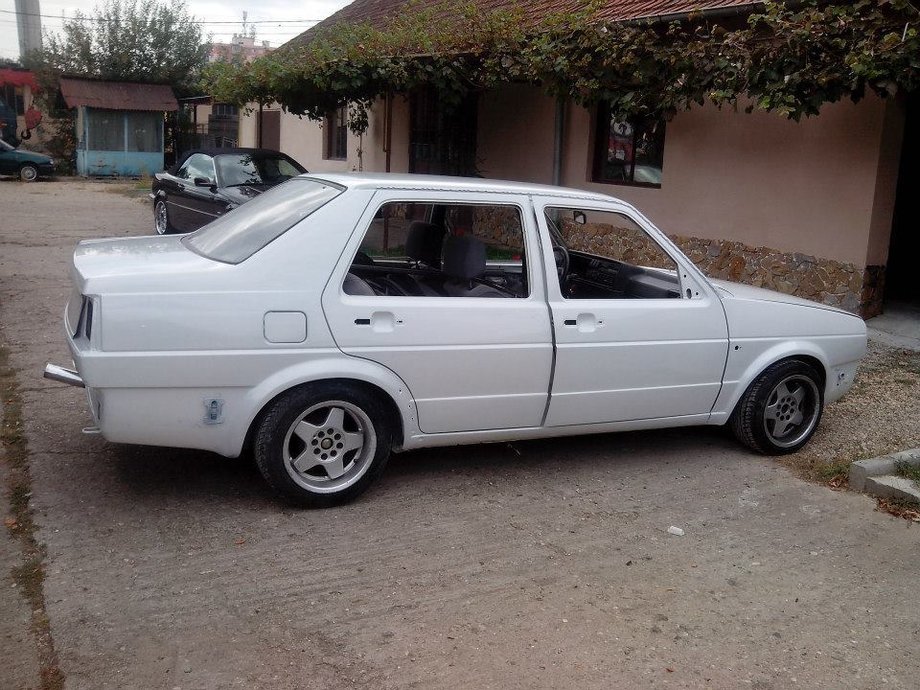 Volkswagen Jetta mk2