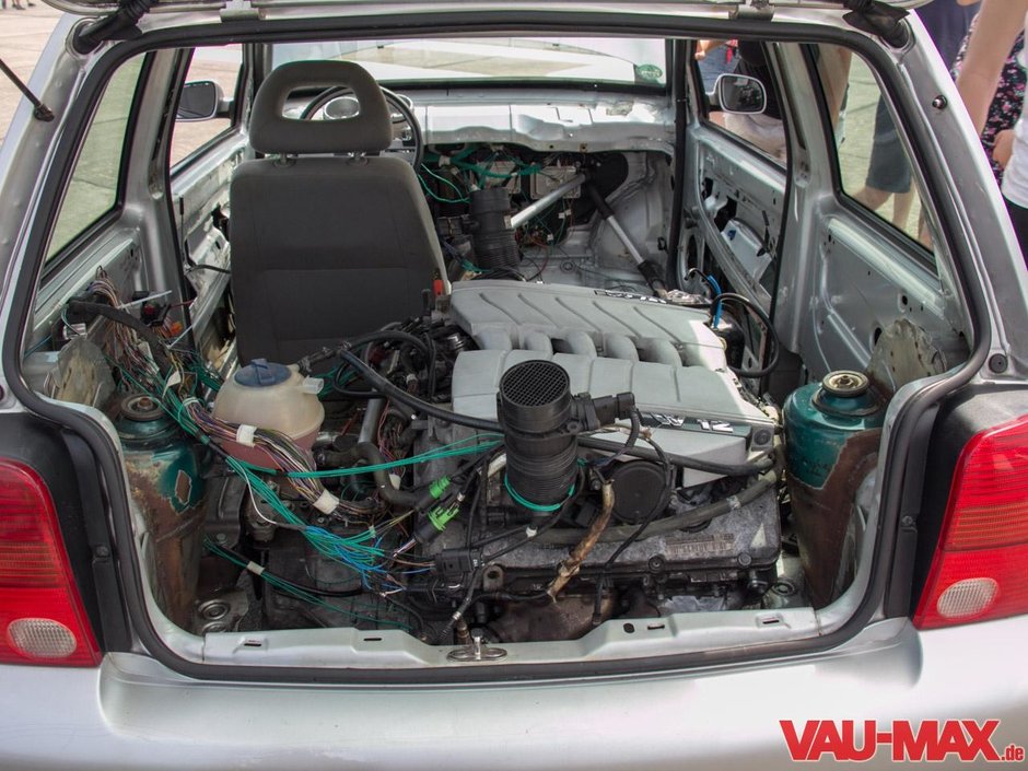 Volkswagen Lupo cu motor W12