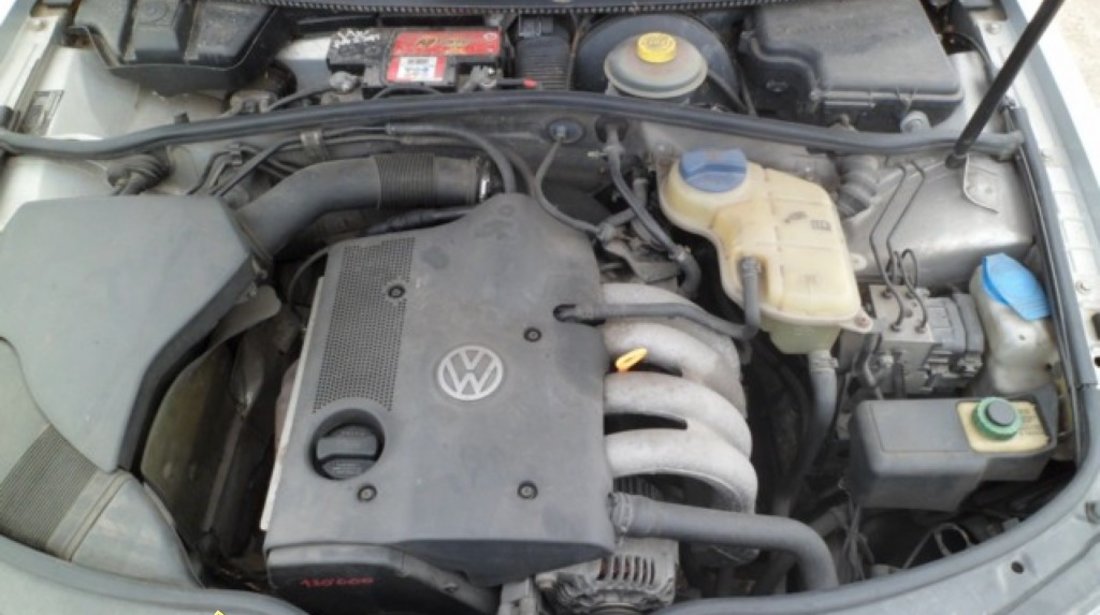 Volkswagen Passat 1 6i Clima