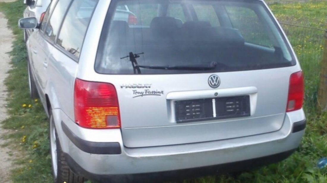 Volkswagen Passat 1 6i Combi Clima