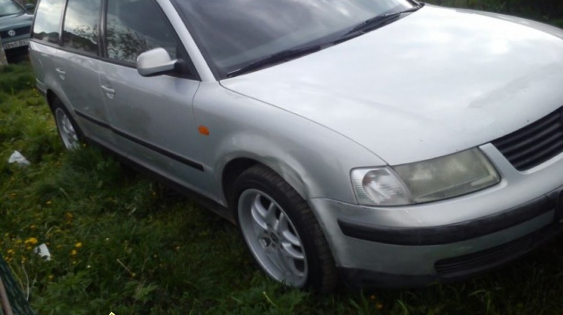 Volkswagen Passat 1 6i Combi Clima