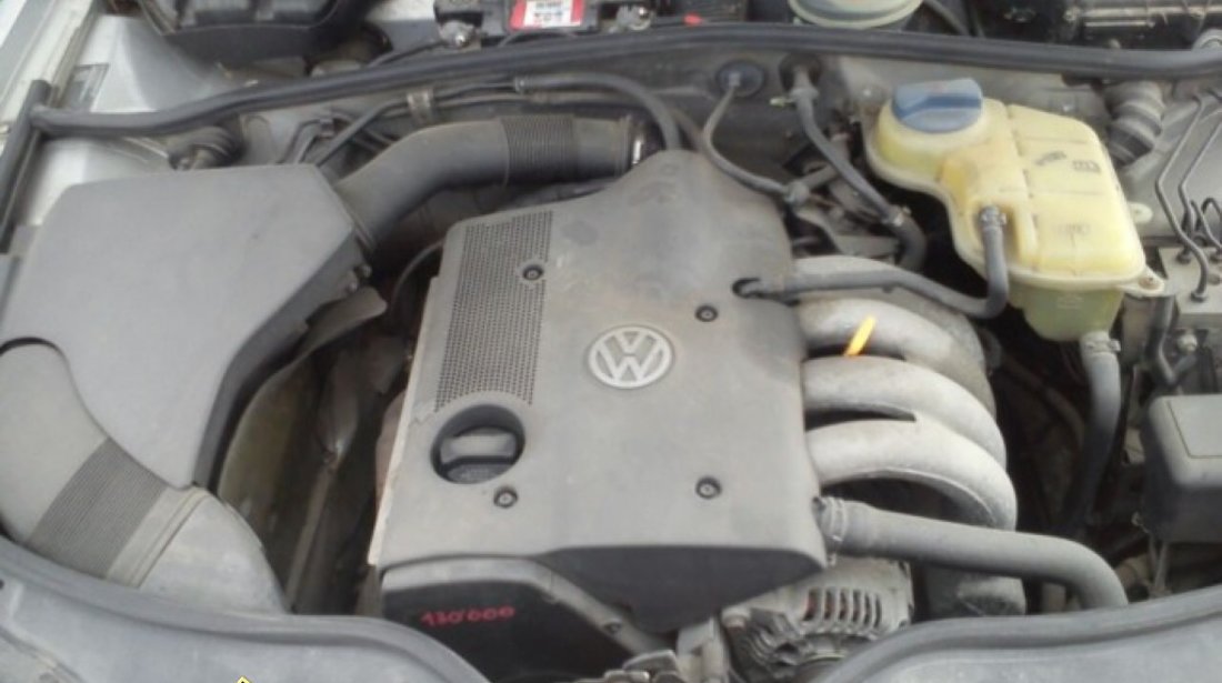 Volkswagen Passat 1 6i Combi Clima