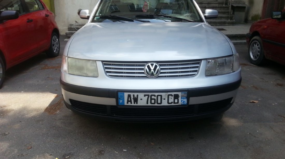 Volkswagen Passat 1 9 TDI ACCEPT VARIANTE SI PE DREAPTA