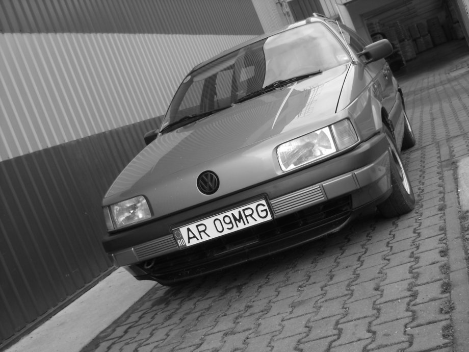 Volkswagen Passat B3 - 35i  "Passi"