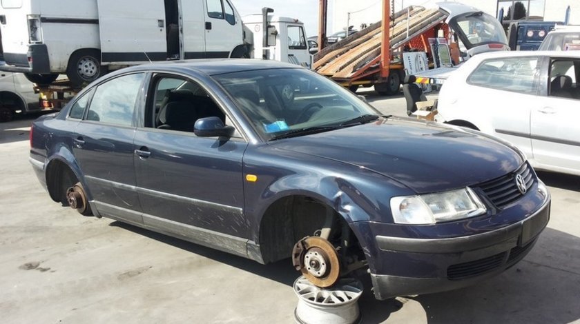 Volkswagen passat limuzina 1.6ahl 1999