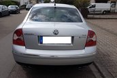 Volkswagen Passat W8 din 2002