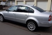 Volkswagen Passat W8 din 2002