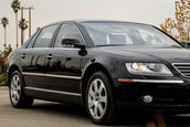 Volkswagen Phaeton cu 12.000 de km in bord