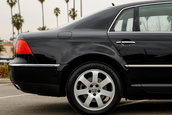 Volkswagen Phaeton cu 12.000 de km in bord