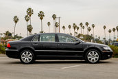 Volkswagen Phaeton cu 12.000 de km in bord