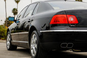 Volkswagen Phaeton cu 12.000 de km in bord
