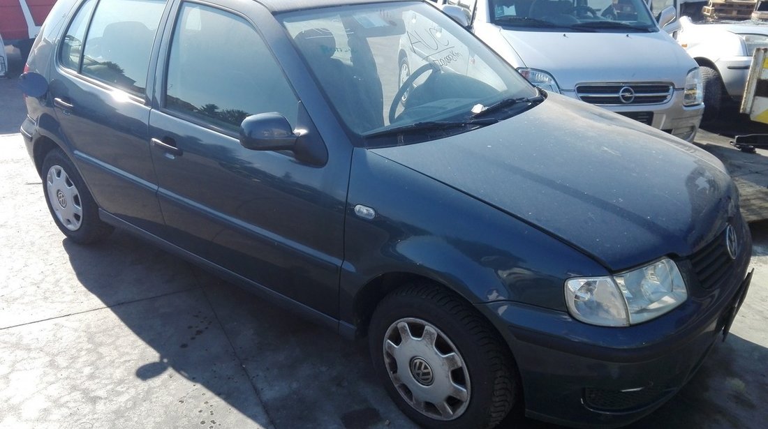 Volkswagen Polo 6N2 an fab.2001 1.0mpi tip motor AUC