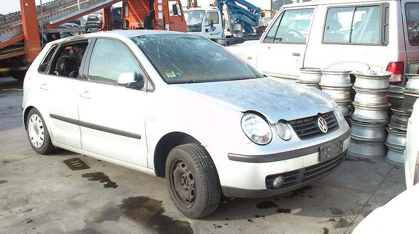 Volkswagen polo 9n 5usi an 2003 motor 1.2 12v tip AZQ
