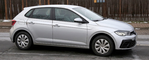Volkswagen pregateste un facelift pentru cel mai ieftin vehicul pe care il vinde acum in Romania. Noul model, surprins complet necamuflat in teste