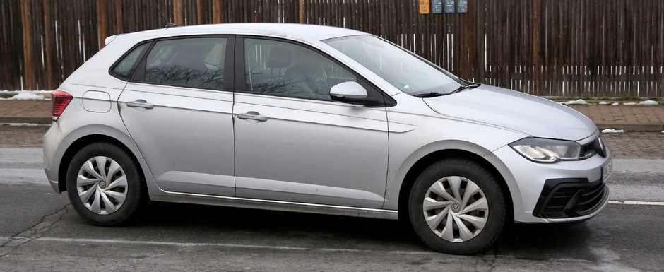 Volkswagen pregateste un facelift pentru cel mai ieftin vehicul pe care il vinde acum in Romania. Noul model, surprins complet necamuflat in teste Volkswagen pregateste un facelift pentru cel mai ieftin vehicul pe care il vinde acum in Romania. Noul model, surprins complet necamuflat in teste