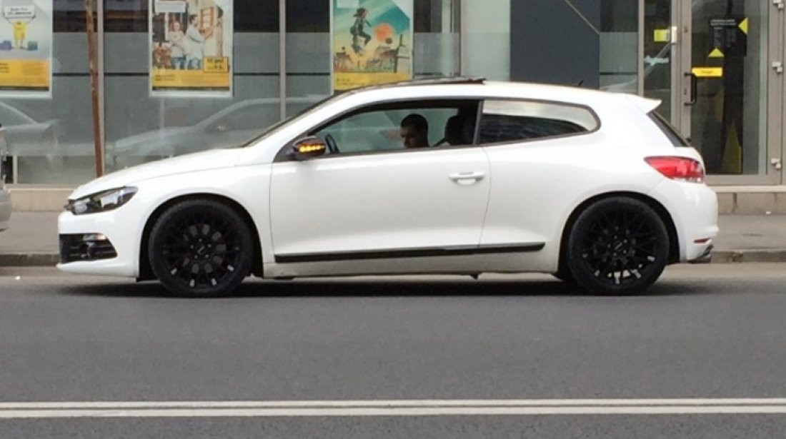 Volkswagen Scirocco 2 0 TSI 200CP