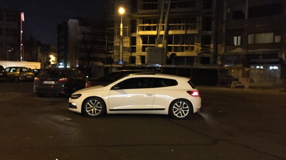 Volkswagen Scirocco 2 0 TSI 200CP