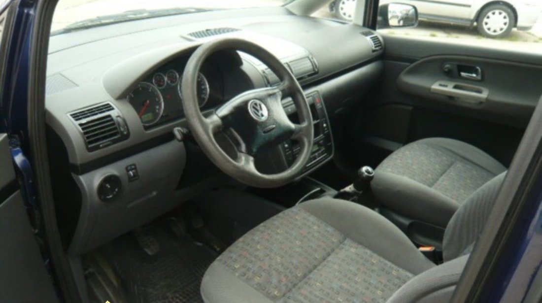 Volkswagen Sharan 1 9 TDI Clima