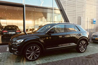 Volkswagen T-Roc la dealer