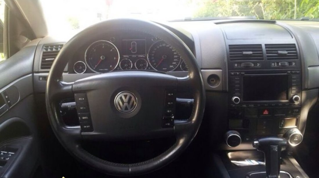 Volkswagen Touareg 2 5 tdi