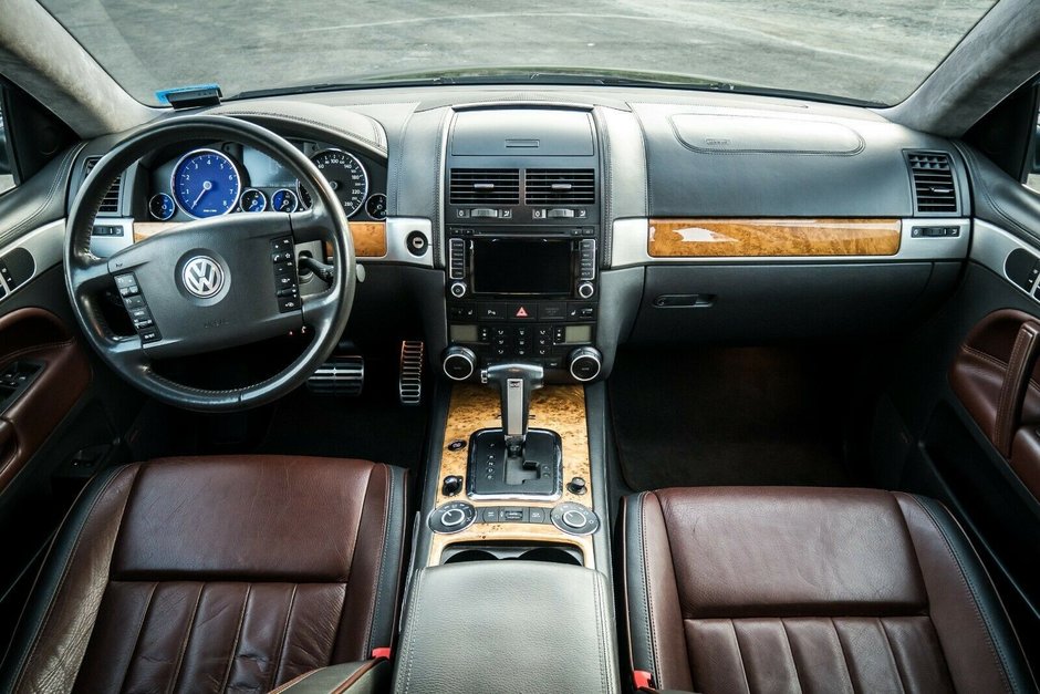 Volkswagen Touareg W12 Individual de vanzare