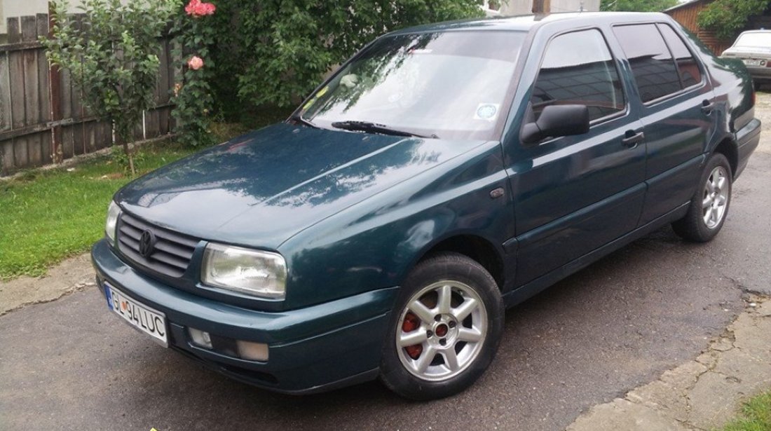 Volkswagen Vento 1 6