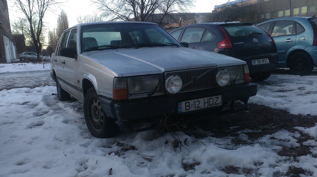 Volvo 744 D24 T 1986