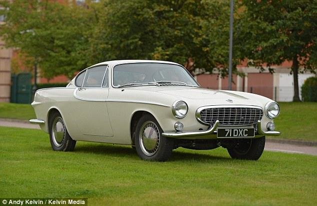 Volvo P1800 restaurat