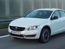 Volvo S60 Cross Country - Galerie Foto