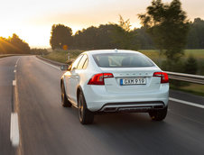 Volvo S60 Cross Country - Galerie Foto