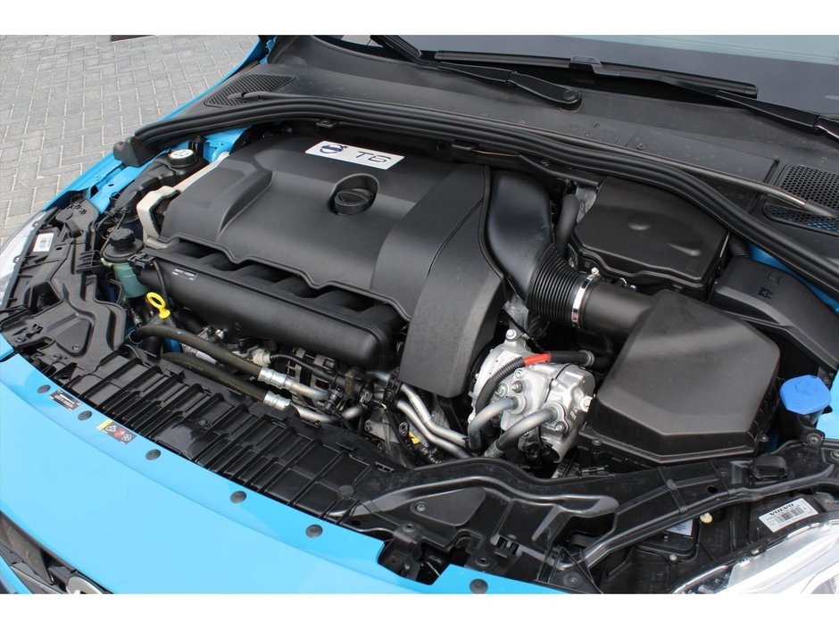 Volvo S60 Polestar cu 22.331 km la bord