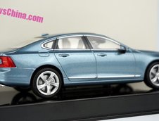 Volvo S90 - Macheta noua