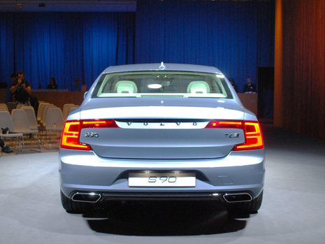 Volvo S90 - Poze Reale