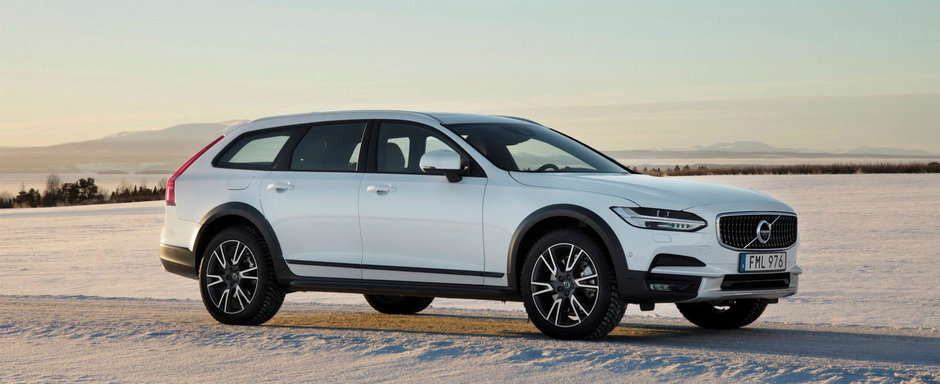 Volvo sarbatoreste 20 de ani de tractiune integrala cu o iesire pe un lac inghetat Volvo sarbatoreste 20 de ani de tractiune integrala cu o iesire pe un lac inghetat