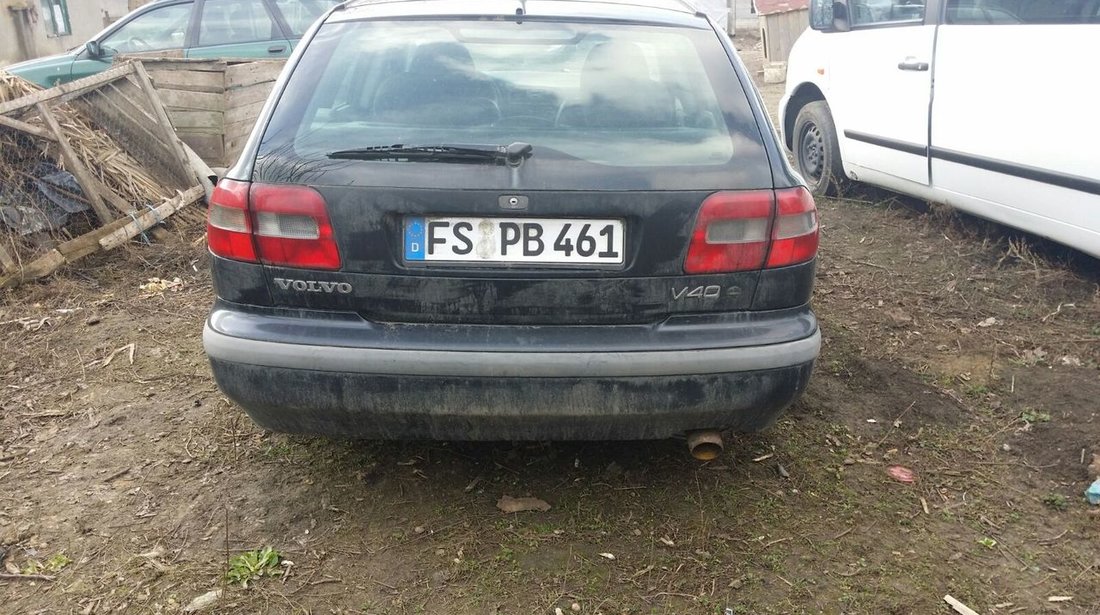 Volvo V40 1.8 16 valve 1998