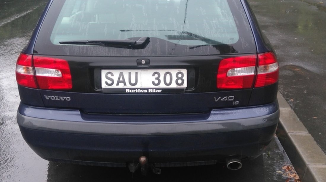 Volvo V40 1,8 benzina 2001