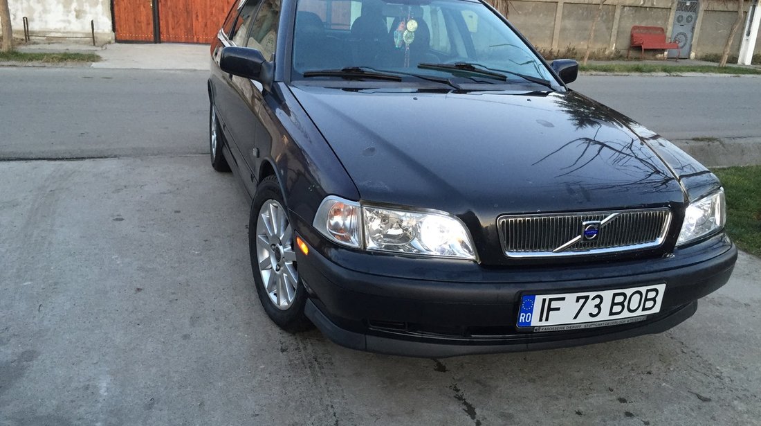 Volvo V40 1784 2000