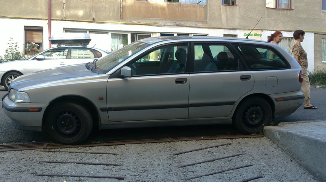 Volvo V40 1864