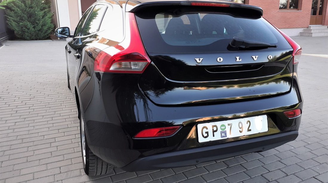 Volvo V40 2.0d 2015