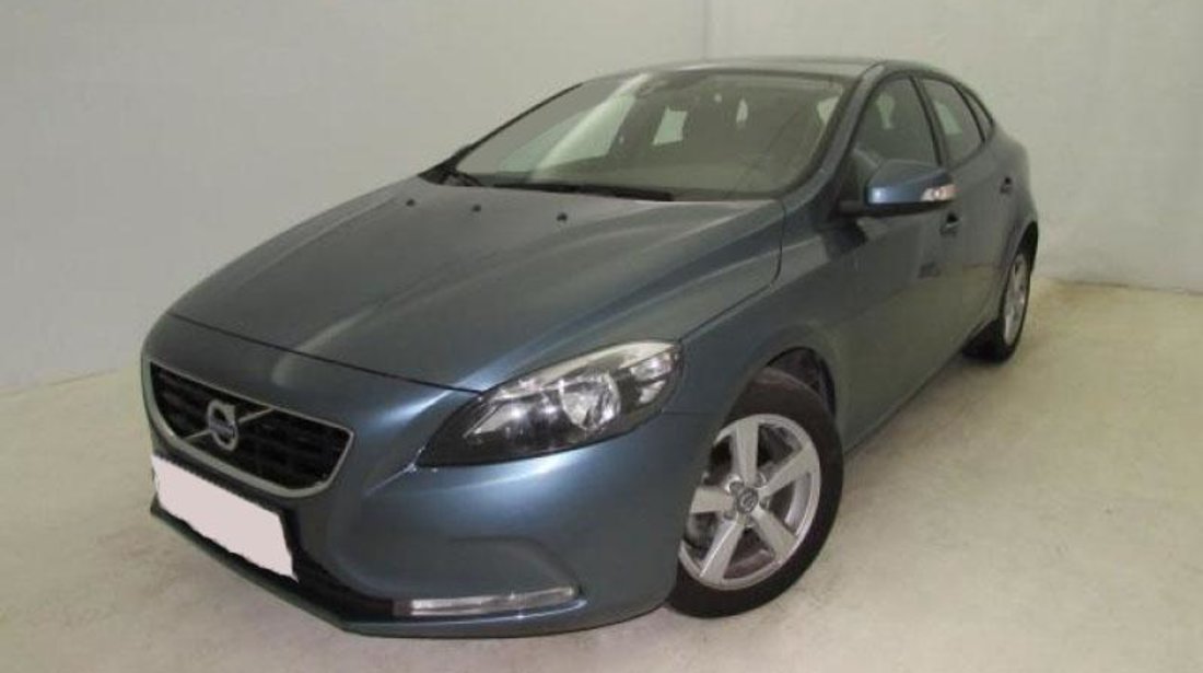 Volvo V40 D2 Kinetic Start/Stop - 1.560 cc / 114 CP 2013