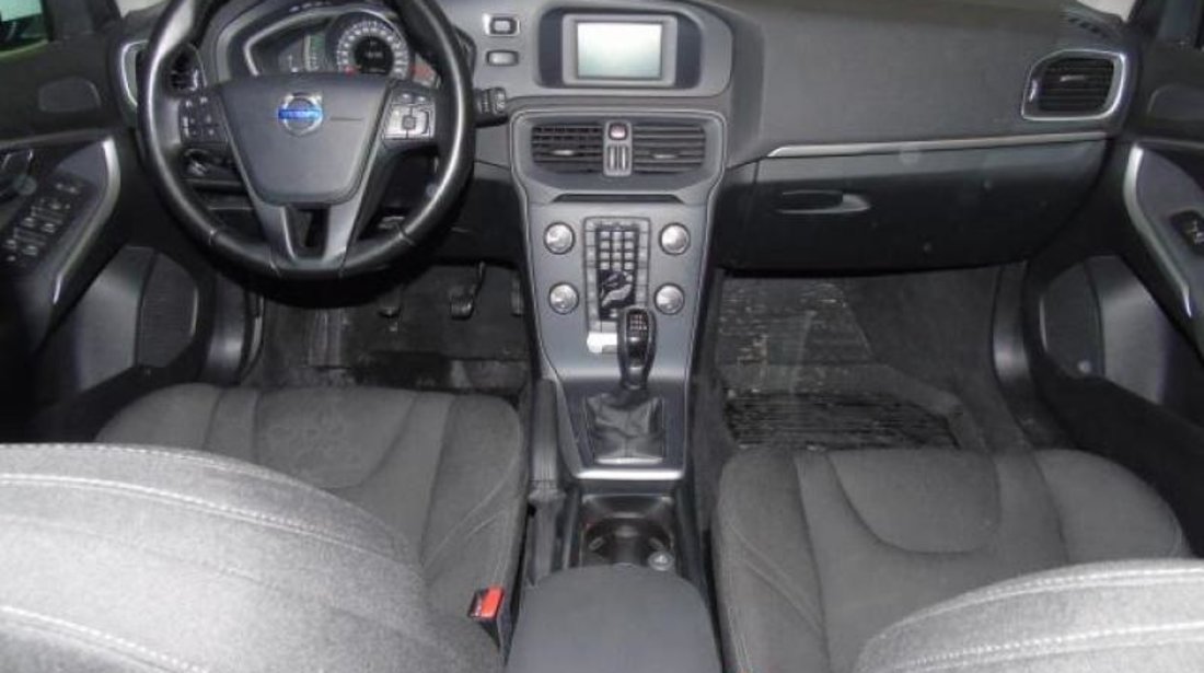 Volvo V40 D3 Start/Stop - 1.984 cc / 150 CP 2014