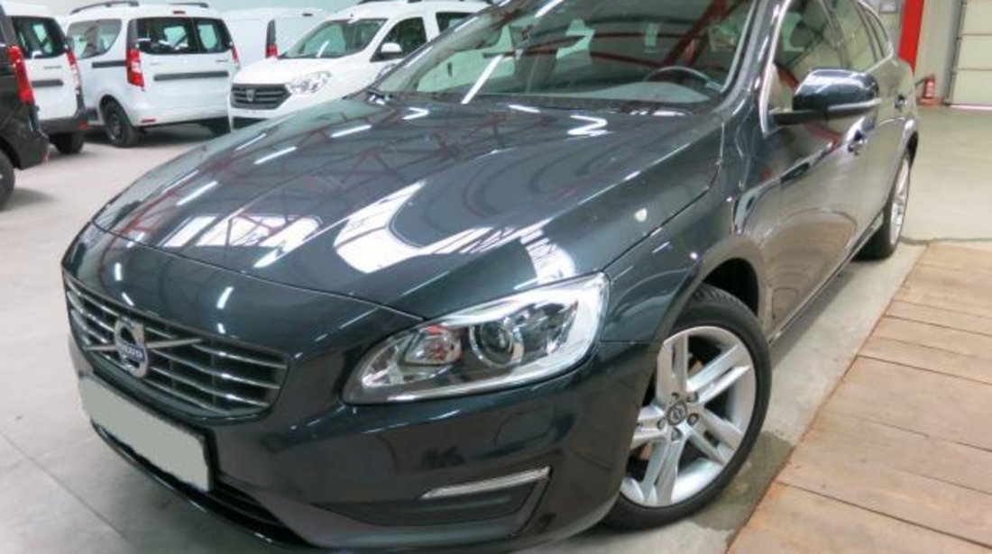 Volvo V60 2.0 D4 181 CP MOMENTUM S/S 2014