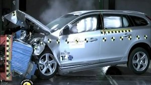 Volvo V60 - Crash Test by EuroNCAP